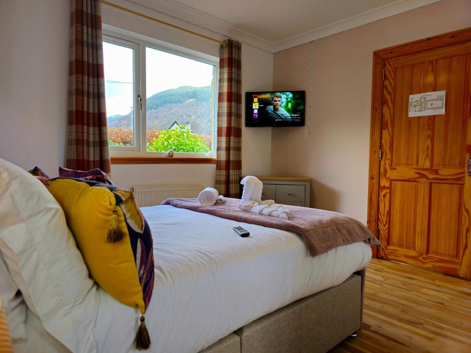 Gleann Fia House Guest House Arrochar Bagian luar foto