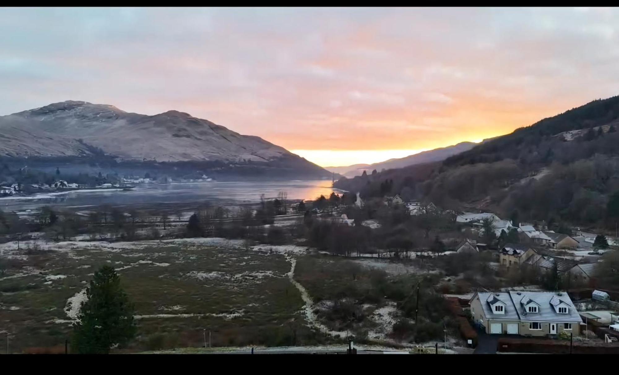 Gleann Fia House Guest House Arrochar Bagian luar foto